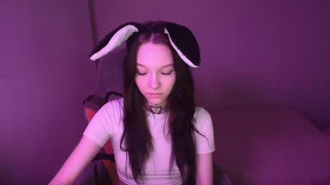 mefwhOre online show from February 9, 8:02 pm