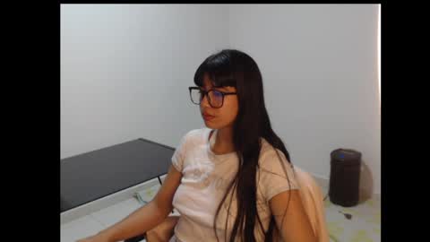 Snapshot of meg4nmiau chatting on April 13, 4:40 am Meg4n Miauuuu online show from April 13, 4:40 am