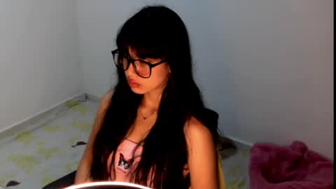 Snapshot of meg4nmiau chatting on May 23, 12:42 pm Meg4n Miauuuu online show from May 23, 12:42 pm