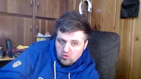 Snapshot of megachub chatting on April 12, 6:57 pm Megachub online show from April 12, 6:57 pm