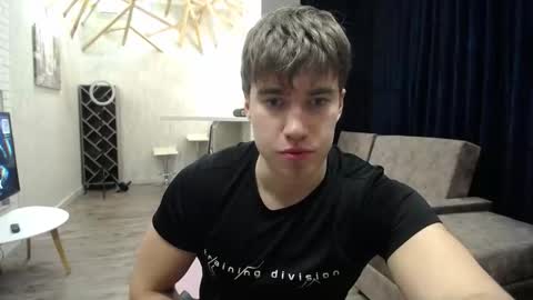 Max online show from February 23, 4:48 pm