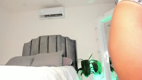 megan online show from January 19, 1:43 am