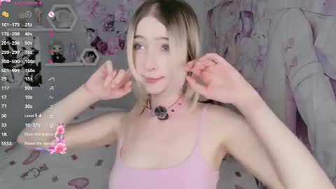 Megan  online show from June 20, 2:20 pm