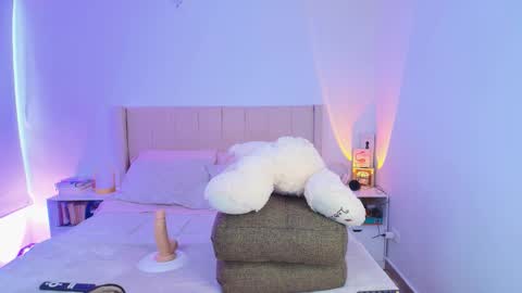 Snapshot of megan_ale chatting on October 11, 6:17 pm megan ale online show from October 11, 6:17 pm