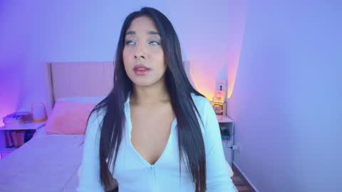 Snapshot of megan_ale chatting on October 20, 10:32 pm megan ale online show from October 20, 10:32 pm