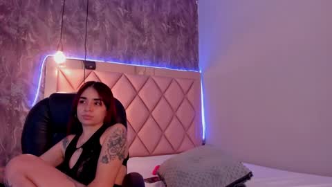 Snapshot of megan_and_clohe chatting on February 3, 1:09 am M E G A N online show from February 3, 1:09 am