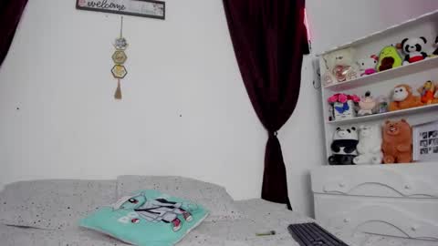 M E G A N online show from October 9, 7:12 pm