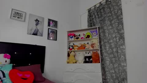 M E G A N online show from December 14, 6:34 pm