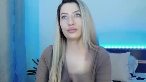 Snapshot of megan_blazee chatting on February 25, 8:30 pm Megan Blazee online show from February 25, 8:30 pm