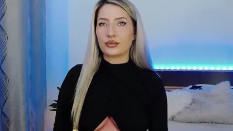Snapshot of megan_blazee chatting on February 26, 8:11 pm Megan Blazee online show from February 26, 8:11 pm