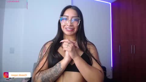 Megan Bluee online show from November 24, 5:56 pm