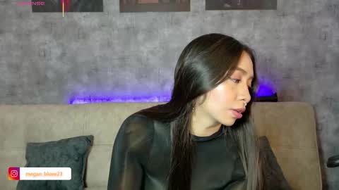 Snapshot of megan_bluee_ chatting on March 9, 3:16 pm Megan Bluee online show from March 9, 3:16 pm