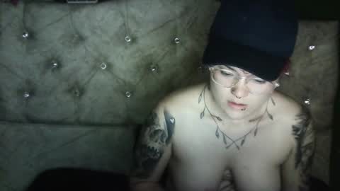 Megan and sophi online show from January 11, 5:41 am