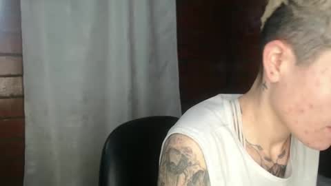 Megan and sophi online show from May 18, 11:32 pm
