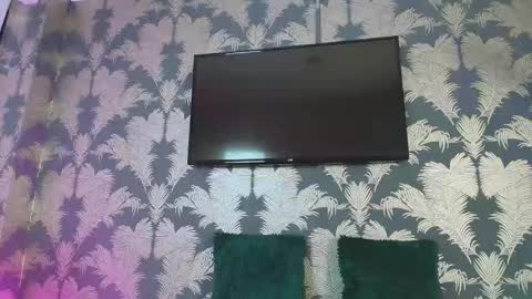 Carolina Paez online show from December 15, 1:46 am