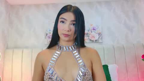 Carolina Paez online show from December 3, 12:47 pm