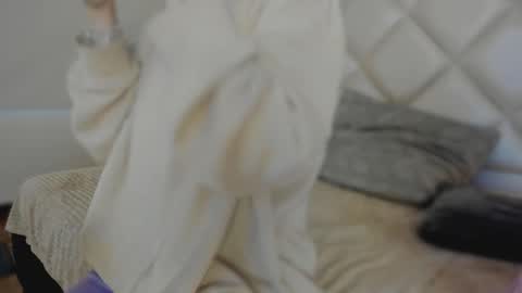 Snapshot of megan_dh chatting on September 20, 12:17 pm Megan online show from September 20, 12:17 pm