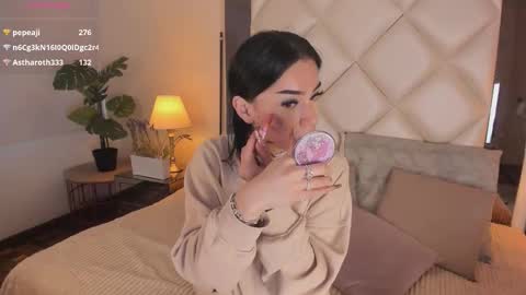 Snapshot of megan_dh chatting on September 23, 12:08 pm Megan online show from September 23, 12:08 pm