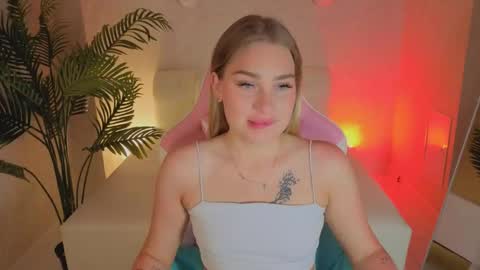 megan_gonzalezzz online show from June 8, 12:36 am