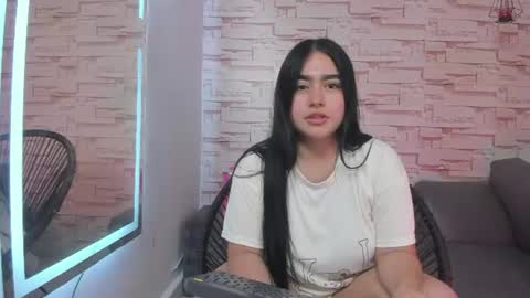 megan_jenner18_ online show from July 12, 3:41 am