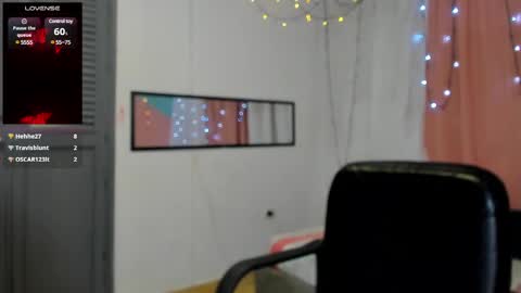 Snapshot of megan_kis9 chatting on December 2, 11:07 pm megan online show from December 2, 11:07 pm