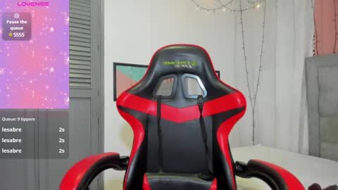 Snapshot of megan_kis9 chatting on March 7, 3:18 pm megan online show from March 7, 3:18 pm