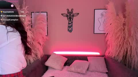     online show from January 9, 3:55 pm