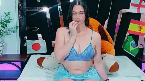 Megan online show from July 4, 8:59 pm