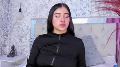 Snapshot of megan_rossee1 chatting on October 22, 11:21 am MEGAN  online show from October 22, 11:21 am