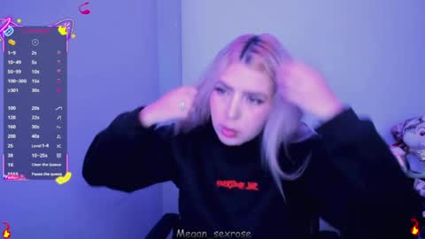 Snapshot of megan_sexrose chatting on April 8, 3:50 am Megan rose online show from April 8, 3:50 am