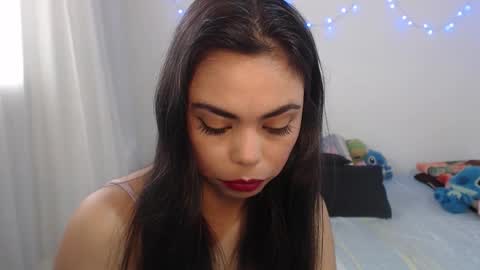 Snapshot of megan_shadow chatting on February 15, 7:43 pm Megan Shadow online show from February 15, 7:43 pm