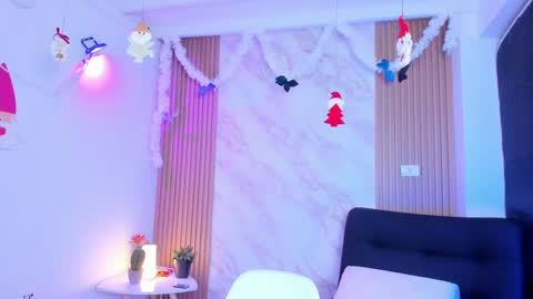 Megan online show from December 30, 3:13 pm