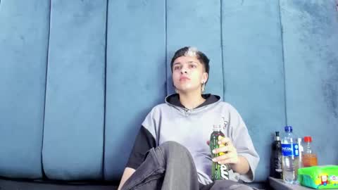 megan_thompsonn_ online show from May 3, 2:39 am