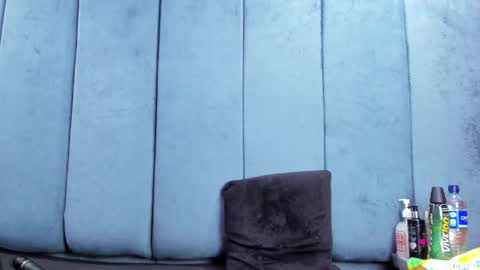megan_thompsonn_ online show from May 15, 3:02 am