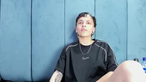 megan_thompsonn_ online show from May 29, 5:16 am