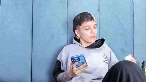 megan_thompsonn_ online show from May 31, 2:42 am