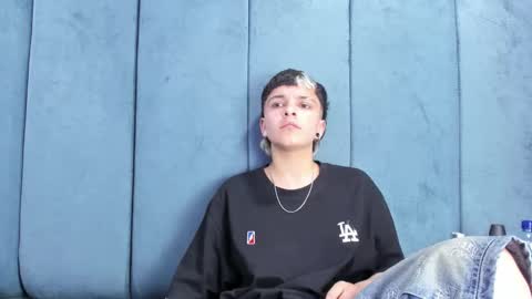 megan_thompsonn_ online show from June 2, 2:24 am