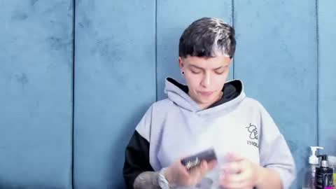 megan_thompsonn_ online show from June 17, 2:25 am