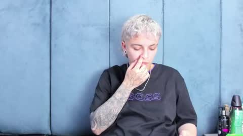 megan_thompsonn_ online show from June 27, 2:49 am