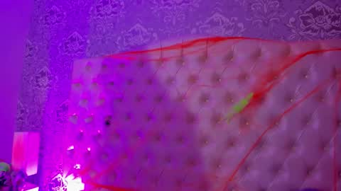 Snapshot of megan_tower chatting on October 20, 7:14 pm megan_tower online show from October 20, 7:14 pm