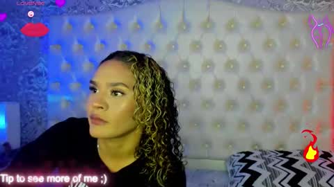 Snapshot of megan_tower chatting on November 3, 7:15 pm megan_tower online show from November 3, 7:15 pm