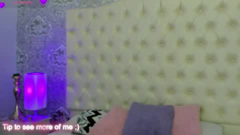 Snapshot of megan_tower chatting on February 19, 9:33 pm megan_tower online show from February 19, 9:33 pm