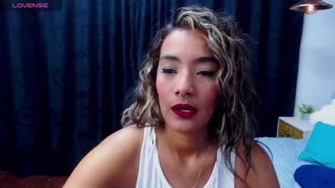 Snapshot of meganadriels96 chatting on December 5, 8:33 pm M E G A N   online show from December 5, 8:33 pm