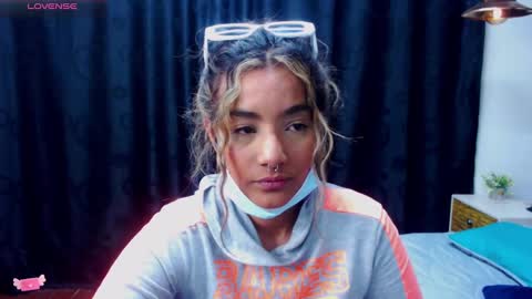 Snapshot of meganadriels96 chatting on December 8, 6:50 pm M E G A N   online show from December 8, 6:50 pm