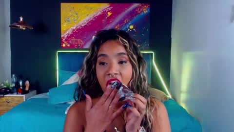 Snapshot of meganadriels96 chatting on January 31, 1:33 am M E G A N   online show from January 31, 1:33 am