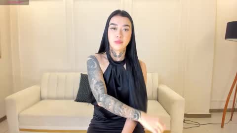 Megan Cross online show from November 5, 4:01 am