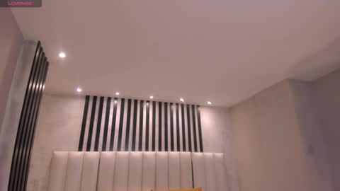 Megan Cross online show from February 4, 4:51 am