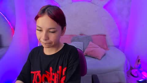 Megan online show from December 4, 7:33 pm