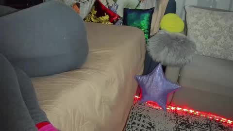 Nicki--------- Welcome to my Room online show from February 21, 6:48 pm