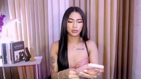 Megan online show from November 13, 7:18 am